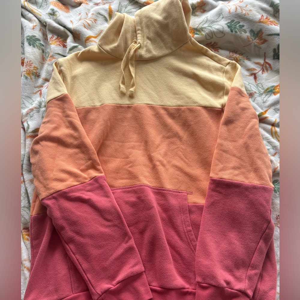 colorblock hoodie